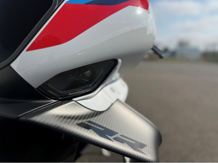 BMW M 1000RR
