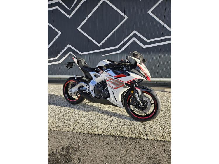 ZONTES ZT 703 RR Disponible en bleu et rouge 