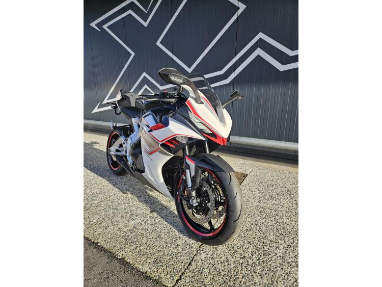 ZONTES ZT 703 RR Disponible en bleu et rouge 