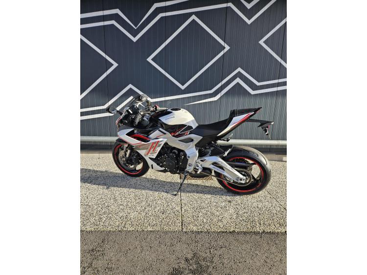 ZONTES ZT 703 RR Disponible en bleu et rouge 