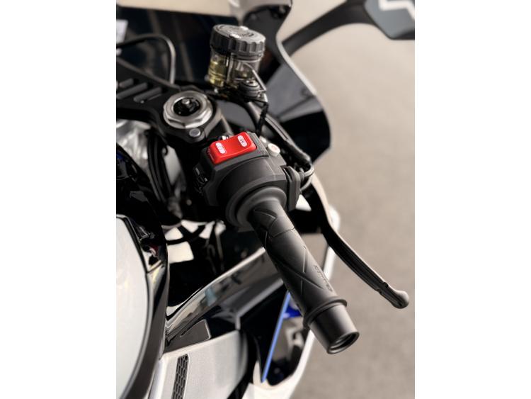 ZONTES ZT 703 RR Disponible en bleu et rouge 