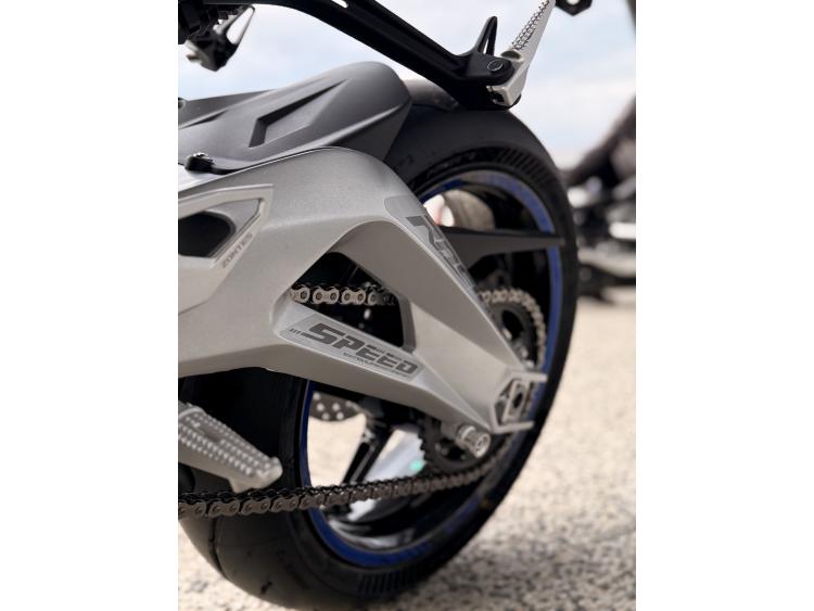 ZONTES ZT 703 RR Disponible en bleu et rouge 