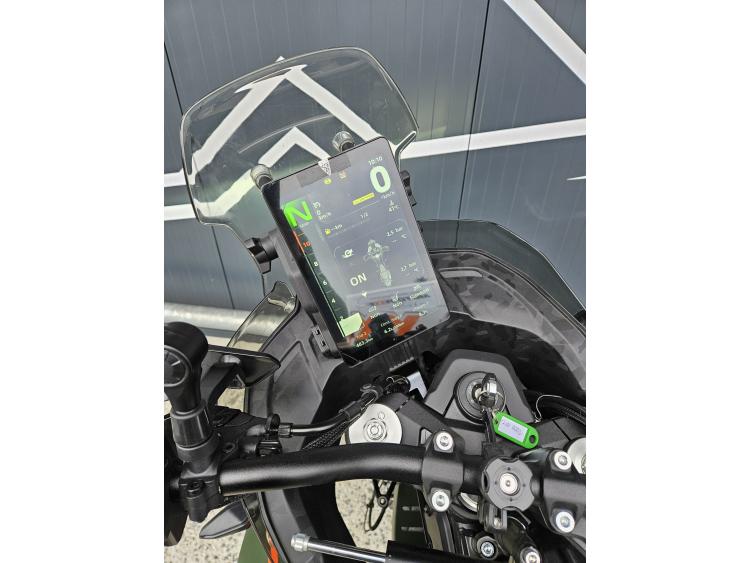 CF MOTO 1000MT-X Dispo en Vert ou Gris 