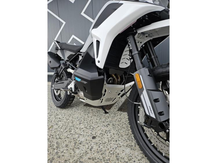 CF MOTO 1000MT-X Dispo en Vert ou Gris 