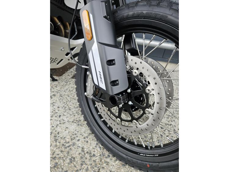 CF MOTO 1000MT-X Dispo en Vert ou Gris 