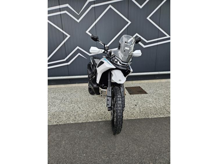 CF MOTO 1000MT-X Dispo en Vert ou Gris 