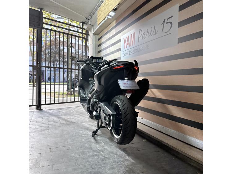YAMAHA XP T-MAX 560 TECH MAX ( TMAX T MAX  TECHMAX ) DARK MAGMA