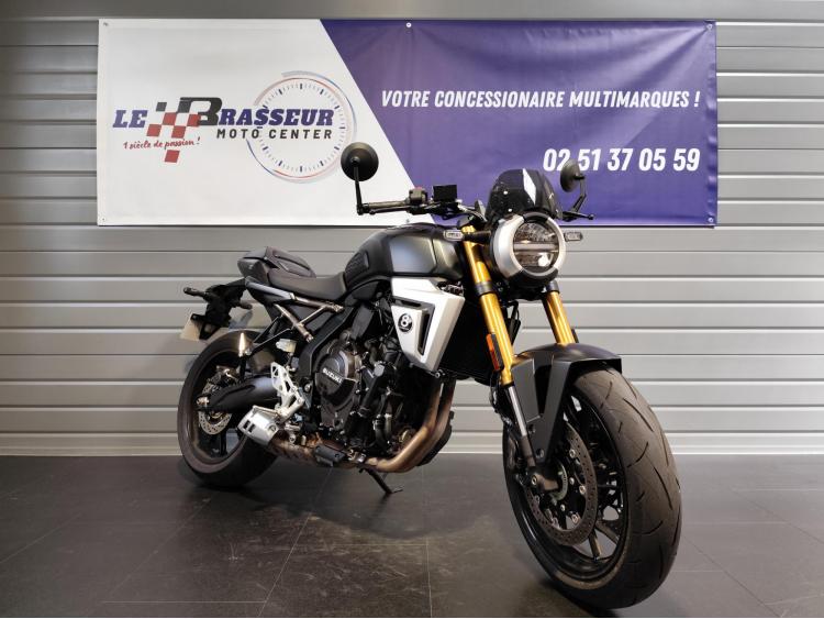 SUZUKI GSX-8T