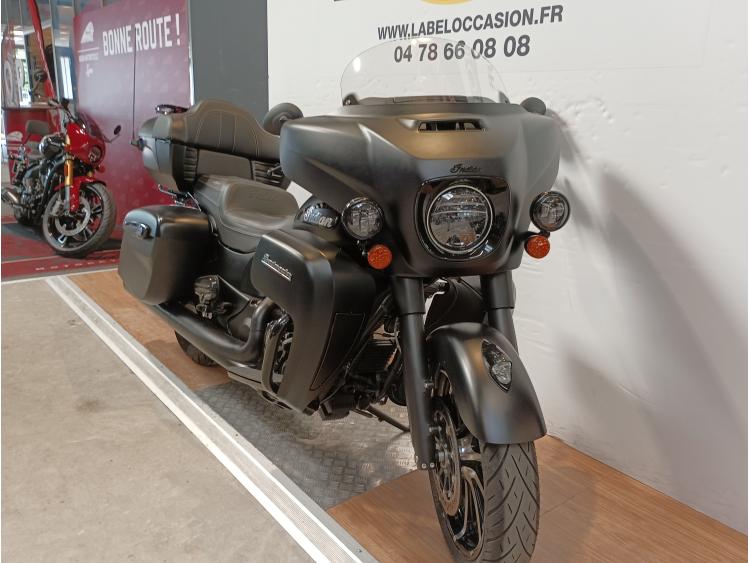 INDIAN ROADMASTER DARK HORSE