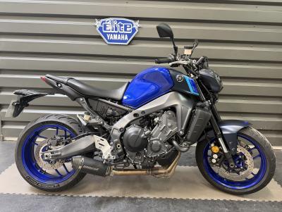 YAMAHA MT-09