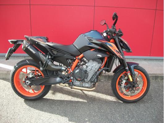KTM 890 DUKE R
