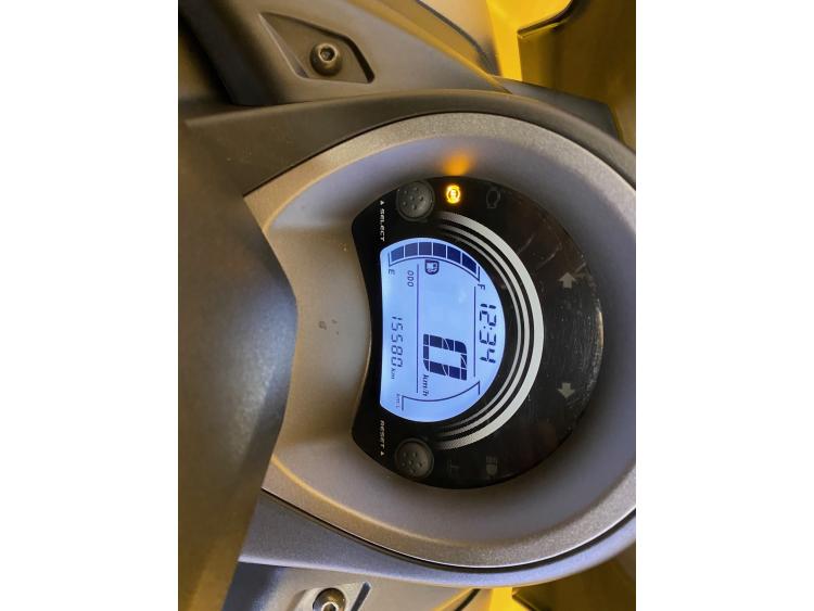 YAMAHA NMAX 125
