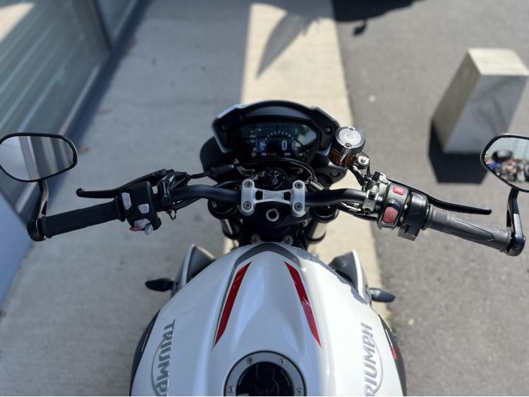 TRIUMPH STREET TRIPLE 765 RS