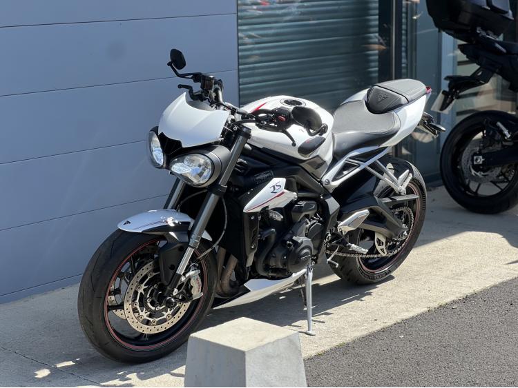 TRIUMPH STREET TRIPLE 765 RS