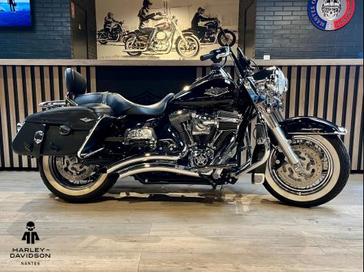 HARLEY-DAVIDSON TOURING ROAD KING 1690 CLASSIC