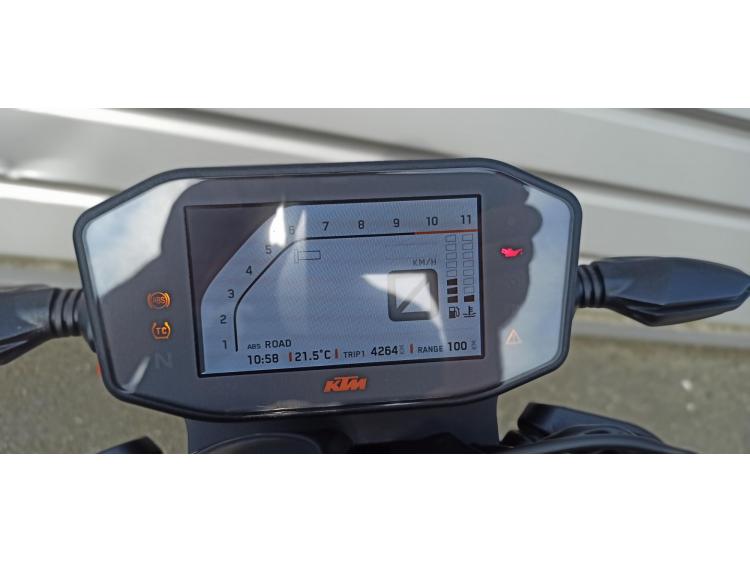 KTM 890 DUKE