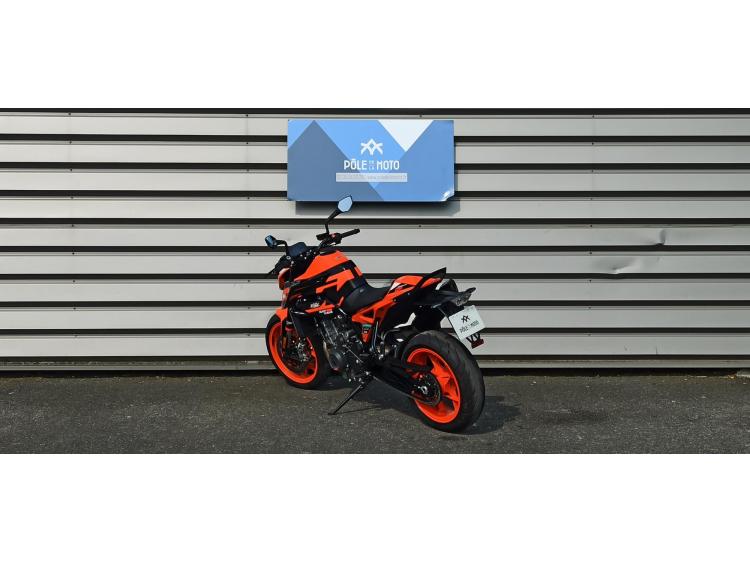 KTM 890 DUKE