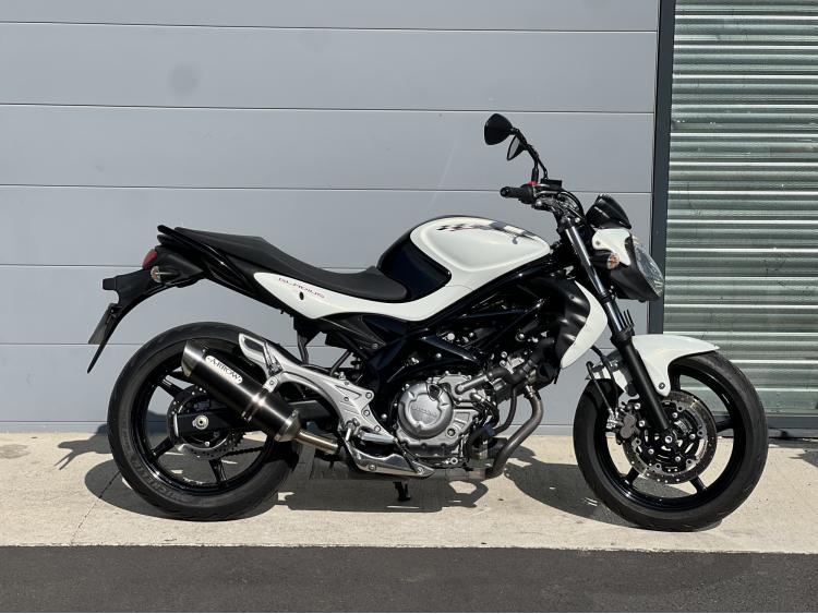 SUZUKI GLADIUS 650