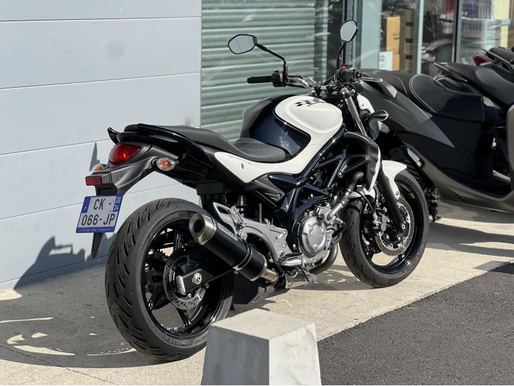 SUZUKI GLADIUS 650