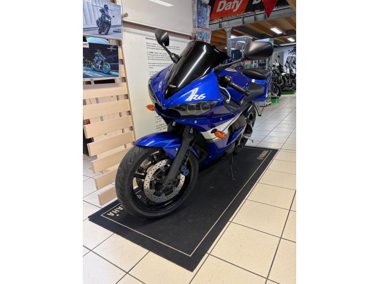 YAMAHA YZF-R6