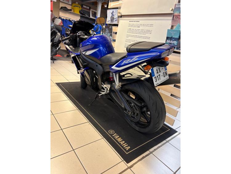 YAMAHA YZF-R6
