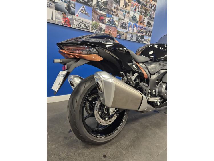 SUZUKI GSX-R 1340 HAYABUSA