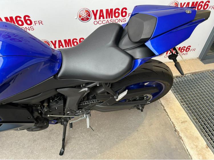 YAMAHA YZF-R7