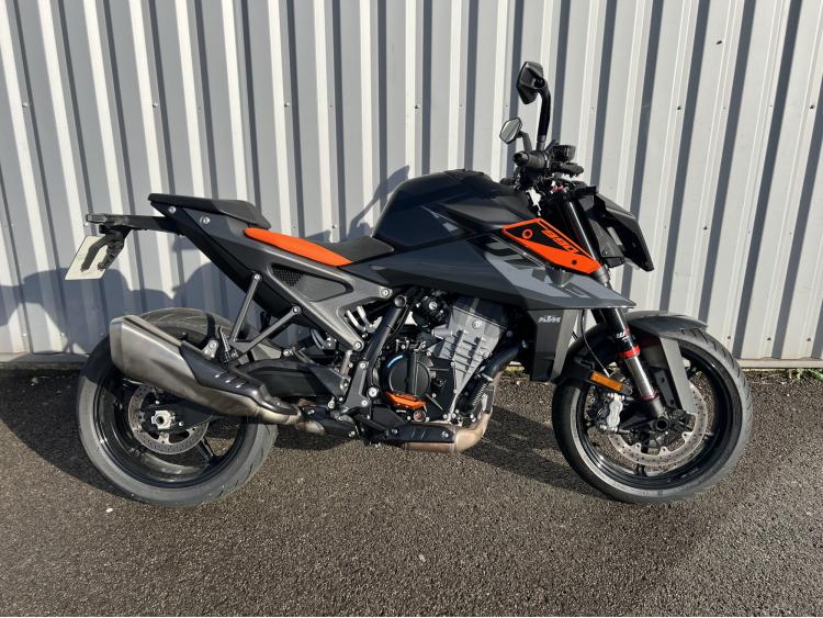 KTM 990 DUKE TECHPACK (190€/ mois)