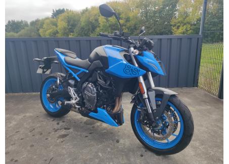 SUZUKI GSX-8S A2