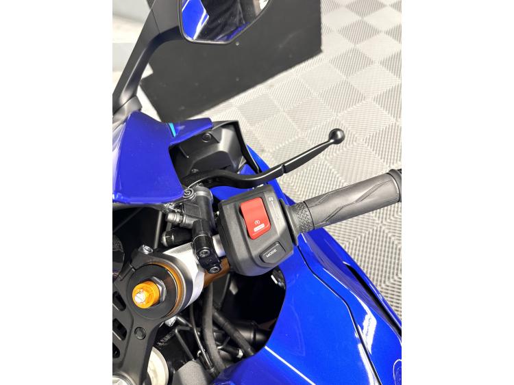 YAMAHA YZF-R7 - R7 - Eligible A2 - Garantie 2031