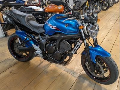 YAMAHA FZ6 S2 98 CV
