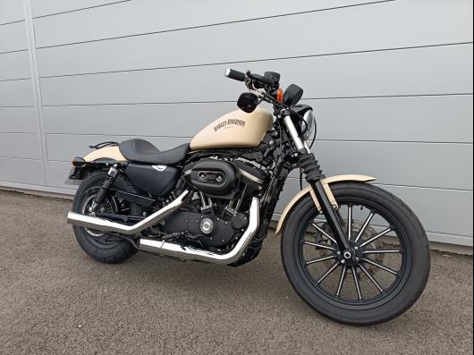 HARLEY-DAVIDSON SPORTSTER IRON 883