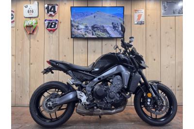 YAMAHA MT-09