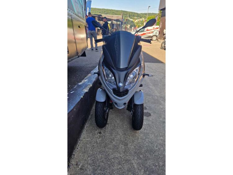 PIAGGIO MP3 300 HPE ABS ASR garantie 12 mois