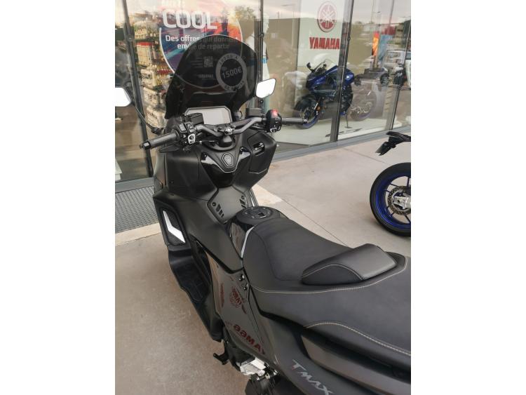 YAMAHA XP T-MAX 560 TECH MAX + EQUIPEMENTS