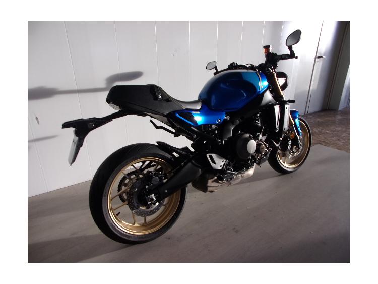 YAMAHA XSR 900