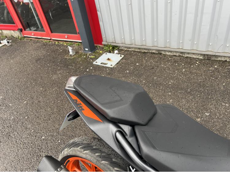 KTM 125 DUKE ABS LEOVINCE (80€/MOIS)