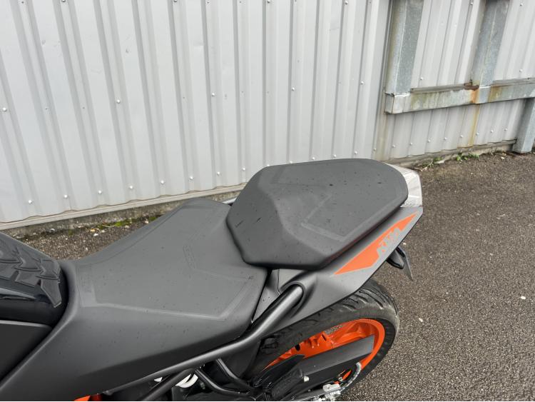 KTM 125 DUKE ABS LEOVINCE (80€/MOIS)