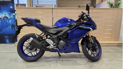 YAMAHA YZF-R3