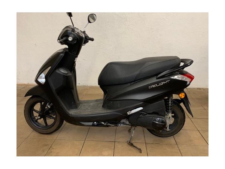 YAMAHA D'ELIGHT