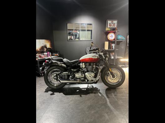 TRIUMPH SPEEDMASTER 1200