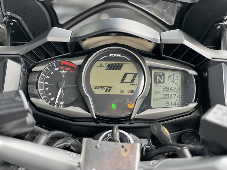 YAMAHA FJR 1300 AE