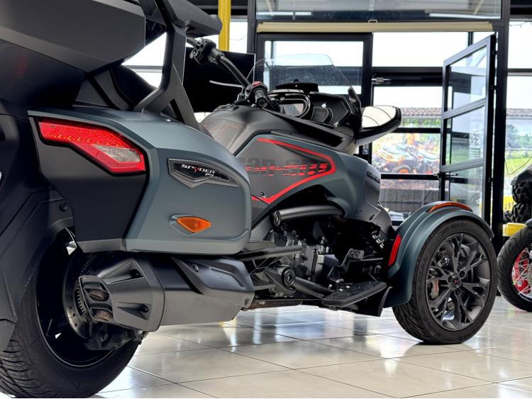 CAN-AM SPYDER F3 1330 LIMITED Série Spéciale