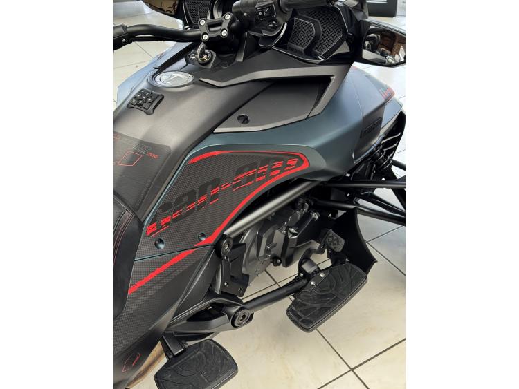 CAN-AM SPYDER F3 1330 LIMITED Série Spéciale