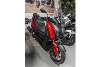 YAMAHA XMAX 125