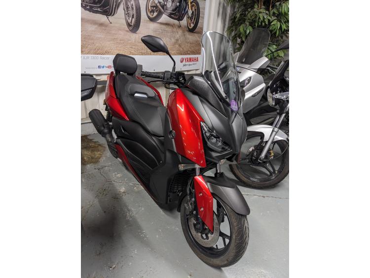 YAMAHA XMAX 125 ABS 