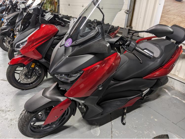 YAMAHA XMAX 125 ABS 