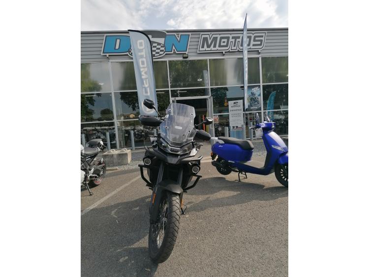 CF MOTO MT 800 / 214.79/mois DSN MOTOS 33