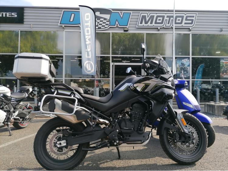 CF MOTO MT 800 / 214.79/mois DSN MOTOS 33