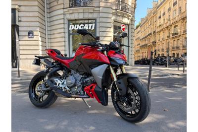 DUCATI STREETFIGHTER